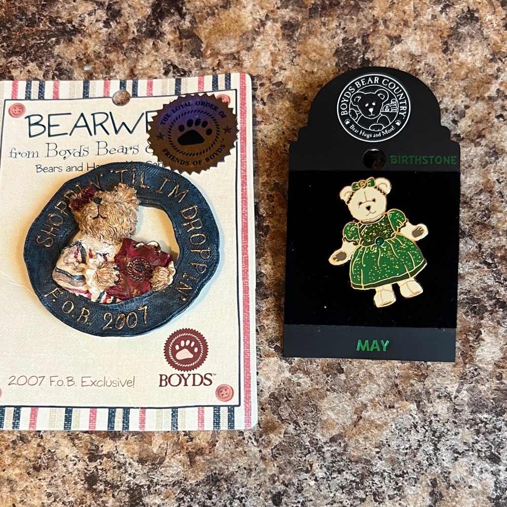 Boyds Bears May Birthstone Pin - Green and Gold and 2007 pin
